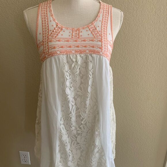 Mahina Lace and Embroidered Baby Doll Dress - Picture 3 of 9